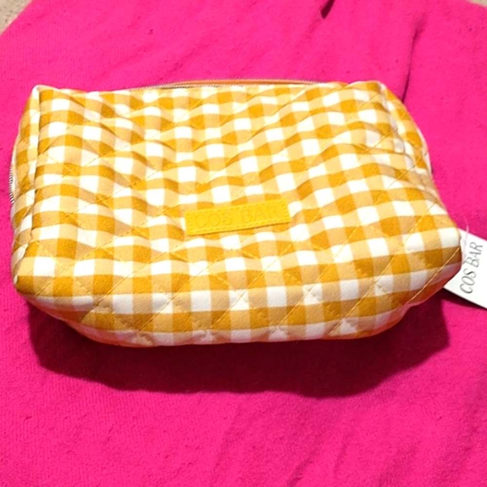 ☀️COS BAR Marigold Cosmetic Bag ✈️